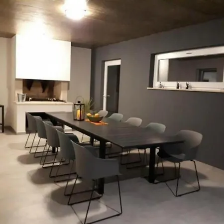 Tolles In Mit Privatem Pool Holiday home *