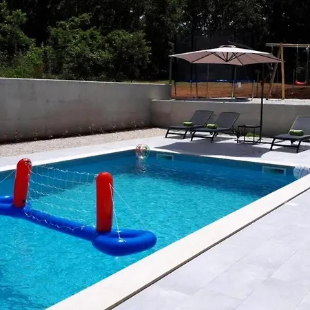Tolles In Mit Privatem Pool * Boskari