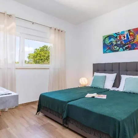 Holiday home Tolles In Mit Privatem Pool