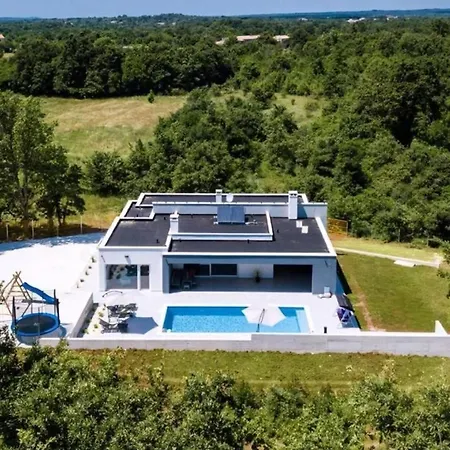 Holiday home Tolles In Mit Privatem Pool *